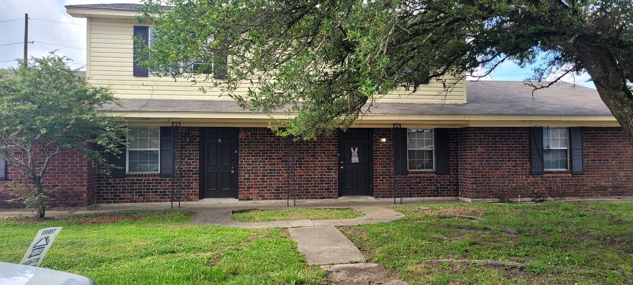 65 West Elmwood Drive - C